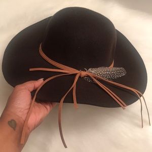 Oversized Wool Floppy Hat w/ Feather